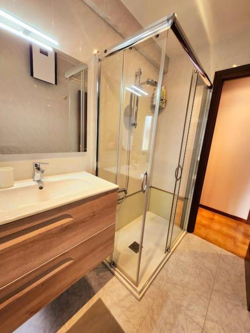 Duplex Rua Sol - Netflix Laxe Exterior foto